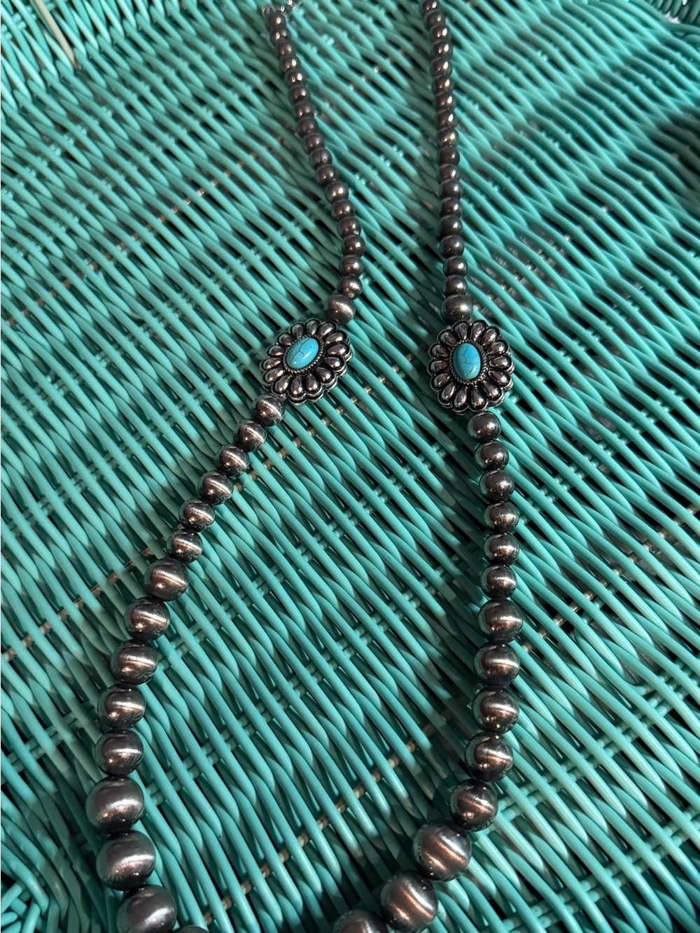 Fashion Silver Beaded Necklace with Turquoise Floral Accents